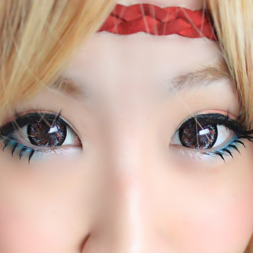 Kimchi Mio Grey colored contacts
